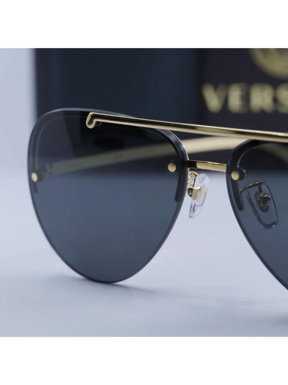 Versace model ve2231